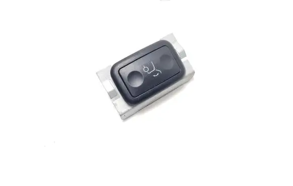 Tailgate opening switch
