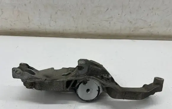 Opel Crossland X Generator/alternator bracket 9809714680
