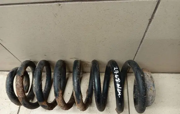 BMW X5 E53 Rear coil spring
