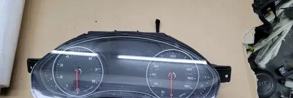 Audi A7 S7 4G Speedometer (instrument cluster) 4G8920982M