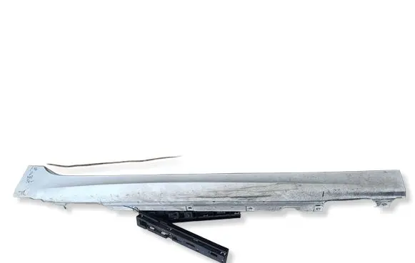 BMW 2 F46 Sill 