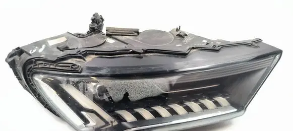Audi Q7 4M Headlight/headlamp 4M0941040C