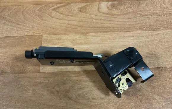 Citroen C5 Tailgate/trunk/boot lock/catch/latch A00177