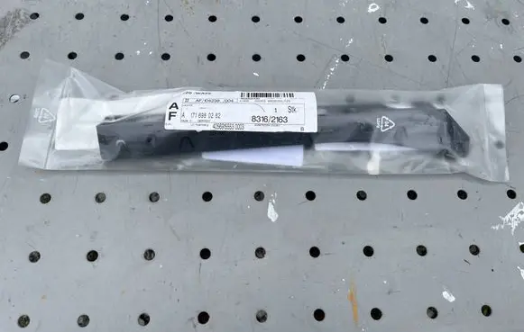 Mercedes-Benz SLK R171 Sill supporting ledge A1716980262 40569155530