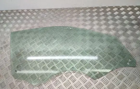 Peugeot 2008 II Front door window glass four-door