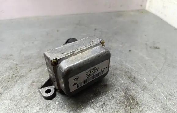 Volkswagen Touran I ESP acceleration yaw rate sensor 1k0907655b