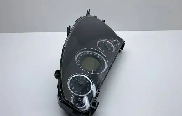 Mercedes-Benz E W212 Speedometer (instrument cluster) A2129005003 A2125400548 A2129020302