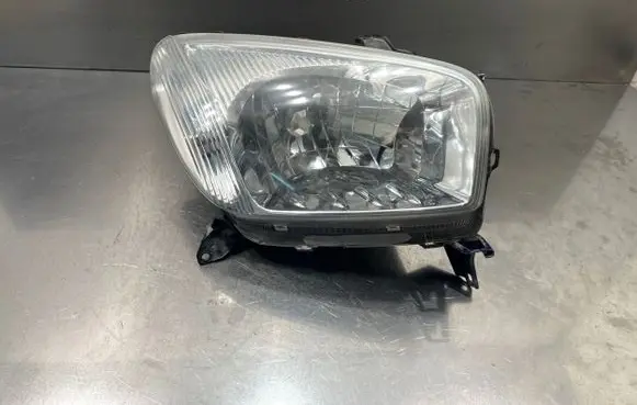 Toyota RAV 4 (XA20) Headlight/headlamp