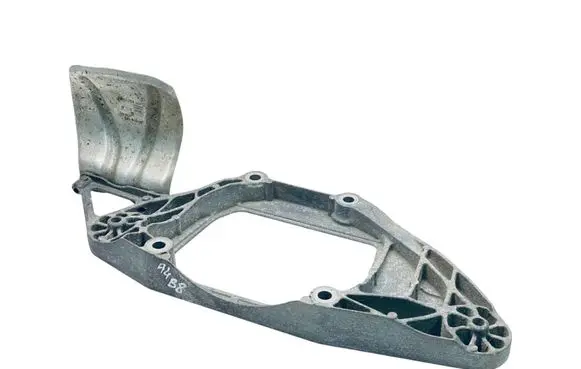 Audi A5 8T 8F Rear differential/diff mount bracket 8K0599287J 8K0501721A