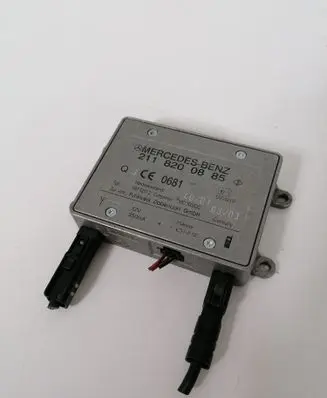 Mercedes-Benz CLS C219 Antenna control unit 2118200885
