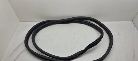 Hyundai Santa Fe Rear door rubber seal (on body) 