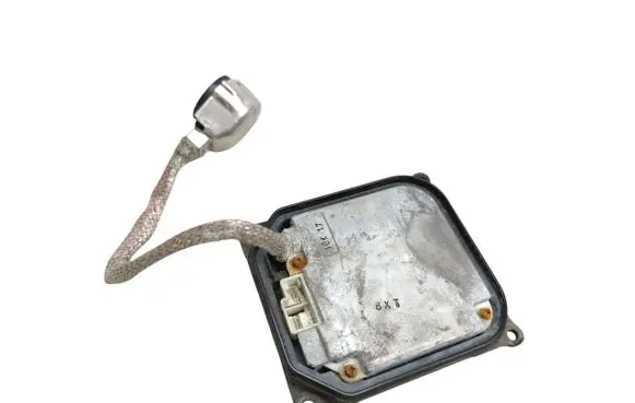 Toyota Avensis T220 Headlight ballast module Xenon 3900078258