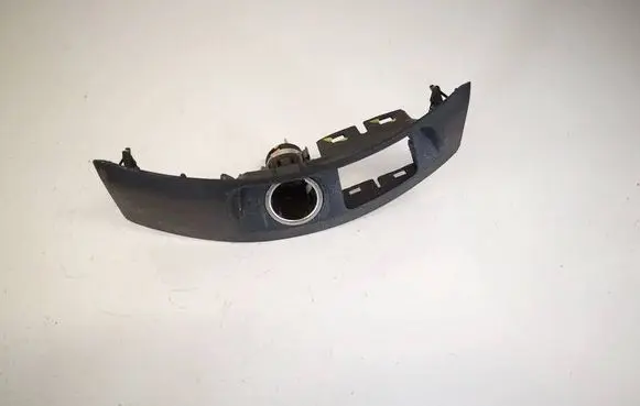 Volvo V50 Cigarette lighter 8686026