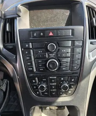 Opel Astra J Radio/CD/DVD/GPS head unit 