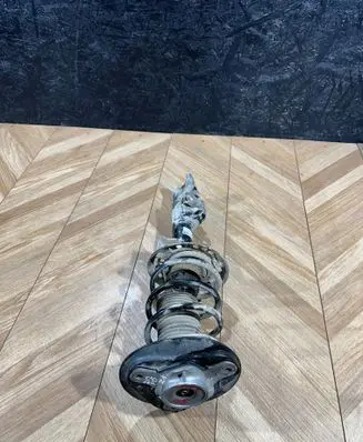 Mercedes-Benz E W212 Front shock absorber with coil spring 317560 36K70A 824904012985