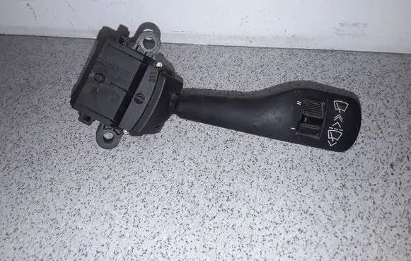 BMW 5 E39 Wiper control stalk 8363669