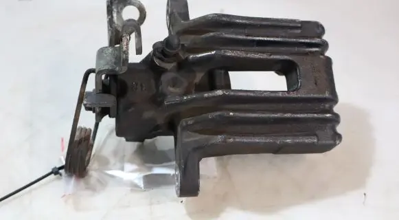 Skoda Superb B5 (3U) Rear brake caliper