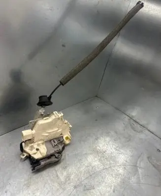 Audi A6 S6 C7 4G Front door lock 8J1837015C
