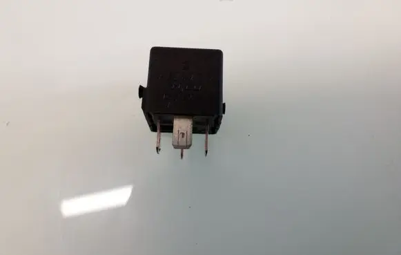 Mercedes-Benz C W203 Other relay A0025421319
