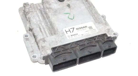 Nissan Qashqai Engine control unit/module 23710BB58E 0281019035