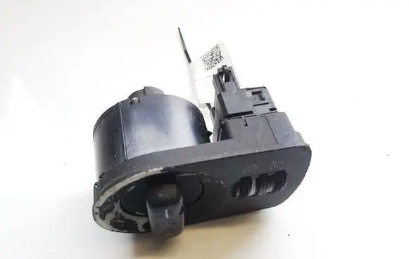 Volkswagen Golf Plus Light switch 8P0919094 04058110160903