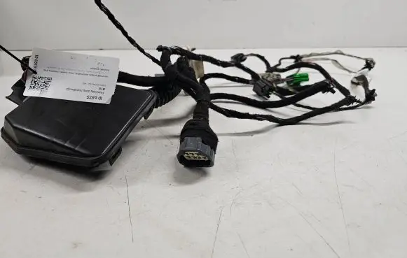 Volvo XC90 Front door wiring loom 8697913