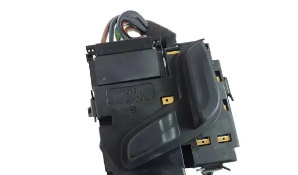 Mercedes-Benz E W212 Seat control switch A2048701958