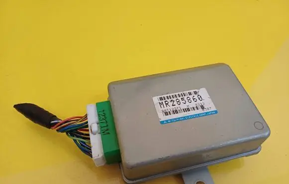 Mitsubishi Galant Other control units/modules MR285860