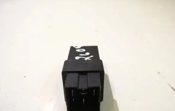 Volvo S40, V40 Other relay MB954185 72TM200