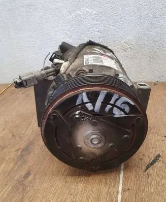 Renault Laguna III Air conditioning (A/C) compressor (pump) 8200890987