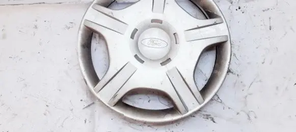 Ford Focus R14 wheel hub/cap/trim 2m511130aa