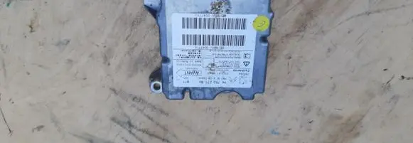 Citroen DS4 Airbag control unit/module 9675027180
