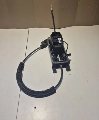 Volkswagen Jetta VII Gear shifter/selector 5QM713023AA F038236115E 5QM713323