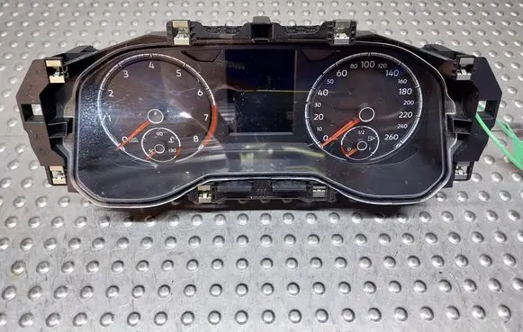 Volkswagen Polo VI Speedometer (instrument cluster) S26383331 2G0920740F