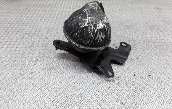 Volkswagen PASSAT B5.5 Vacuum air tank 