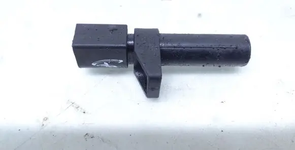 Mercedes-Benz C W203 Crankshaft position sensor 0031532828