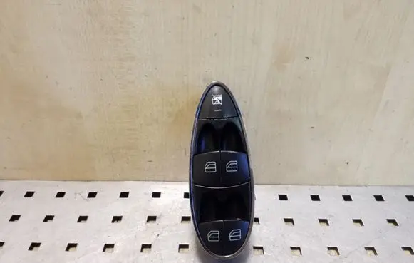 Mercedes-Benz E W211 Electric window control switch A2118213679 SWF502159