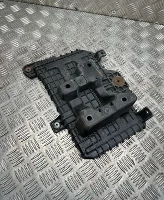 Hyundai Santa Fe Battery box tray 371502W100