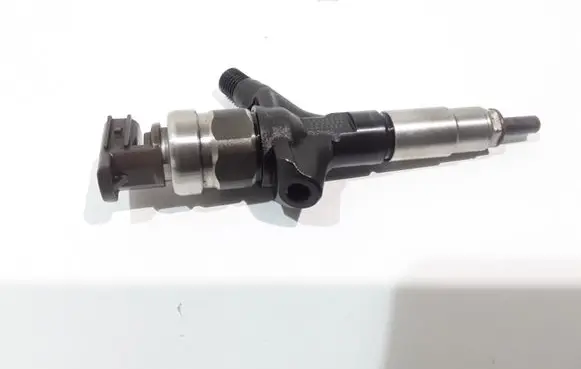 Subaru Legacy Fuel injector 16613AA020