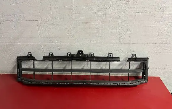 BMW X1 U11 Front bumper lower grill 9883593 51119883593