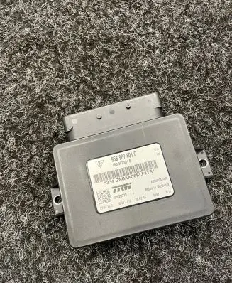 Porsche Macan (95B) Hand brake control module 95B907801C