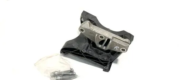 Engine mount bracket