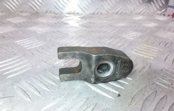 Volvo V60 Fuel Injector clamp holder