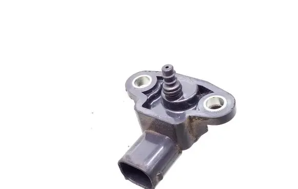 Mercedes-Benz E W211 Air pressure sensor A0051535028