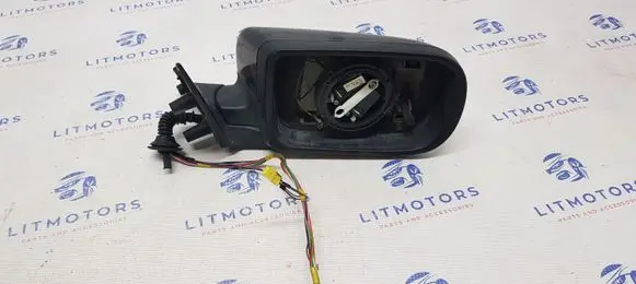 BMW 7 E38 Front door electric wing mirror 010373