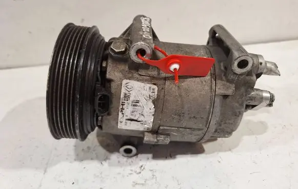 Renault Megane II Air conditioning (A/C) compressor (pump) 8200600110