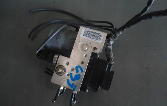 Infiniti G35 ABS Pump