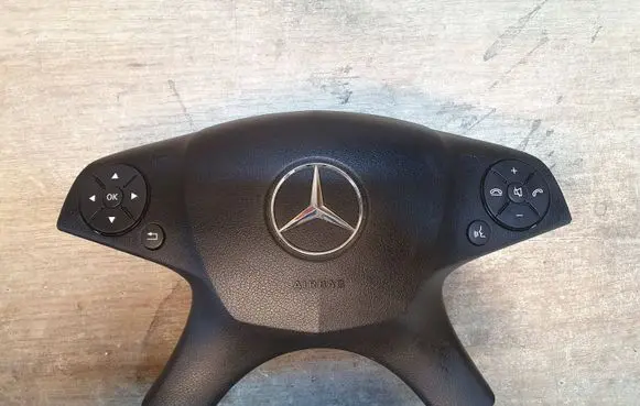 Mercedes-Benz C W204 Steering wheel airbag 2048600202
