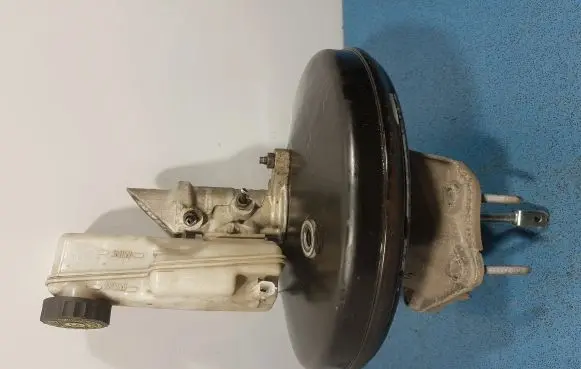 Renault Fluence Brake booster 472100018R