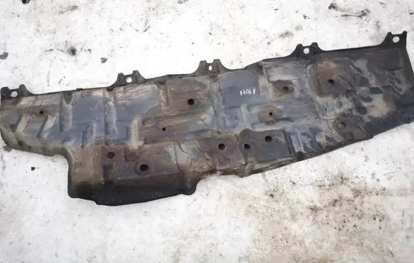 Toyota Highlander XU40 Engine splash shield/under tray